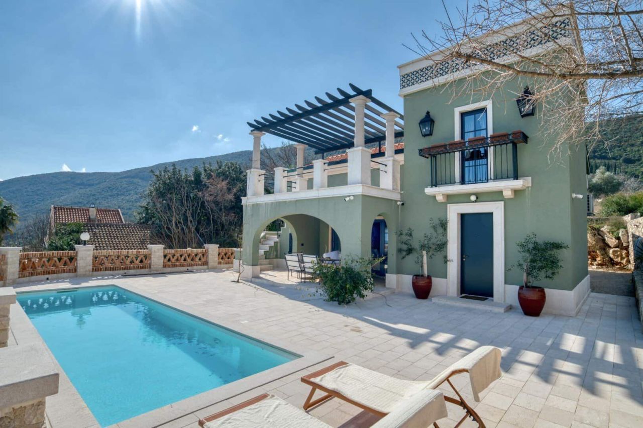 Дом в Игало, Черногория, 168 м² - фото 2