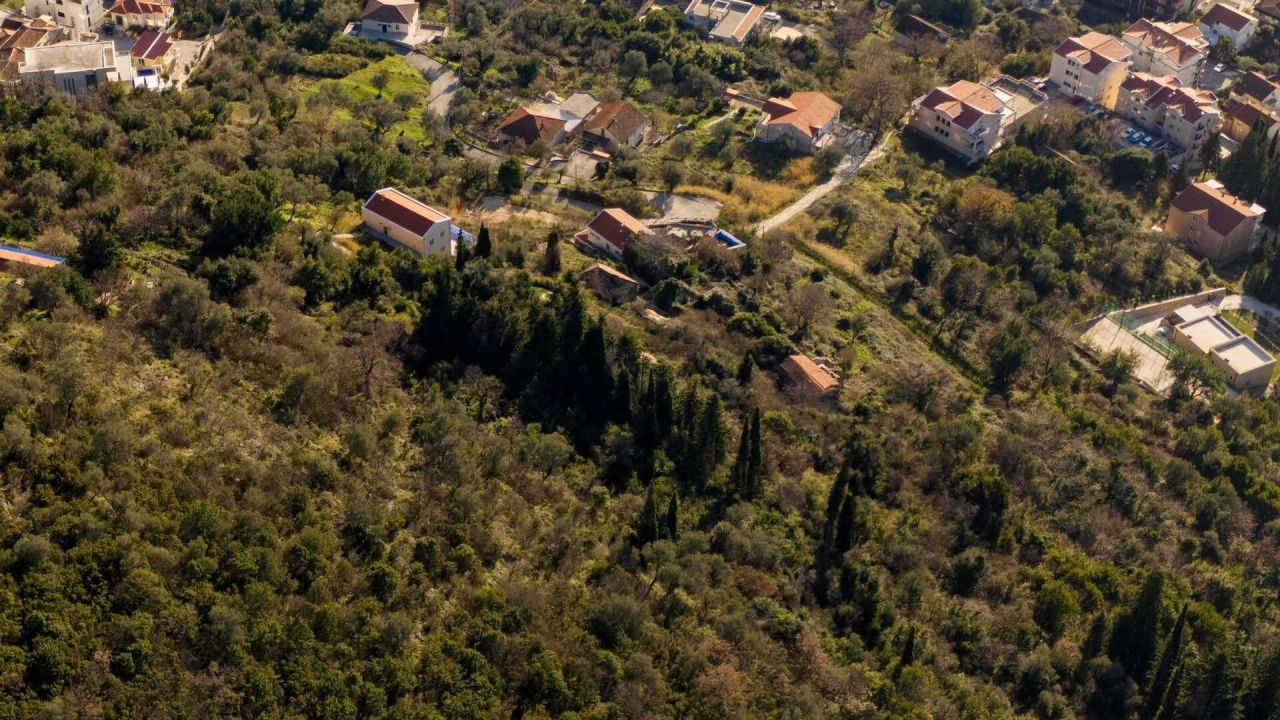 Земля в Тивате, Черногория, 1 954 м² - фото 3