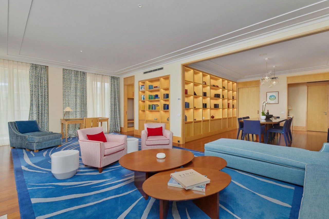 Апартаменты в Тивате, Черногория, 228 м² - фото 3