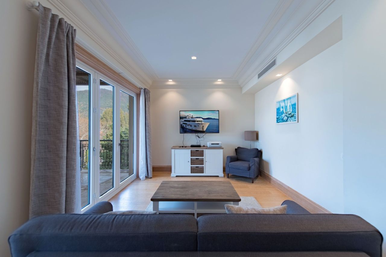 Апартаменты в Тивате, Черногория, 77 м² - фото 3