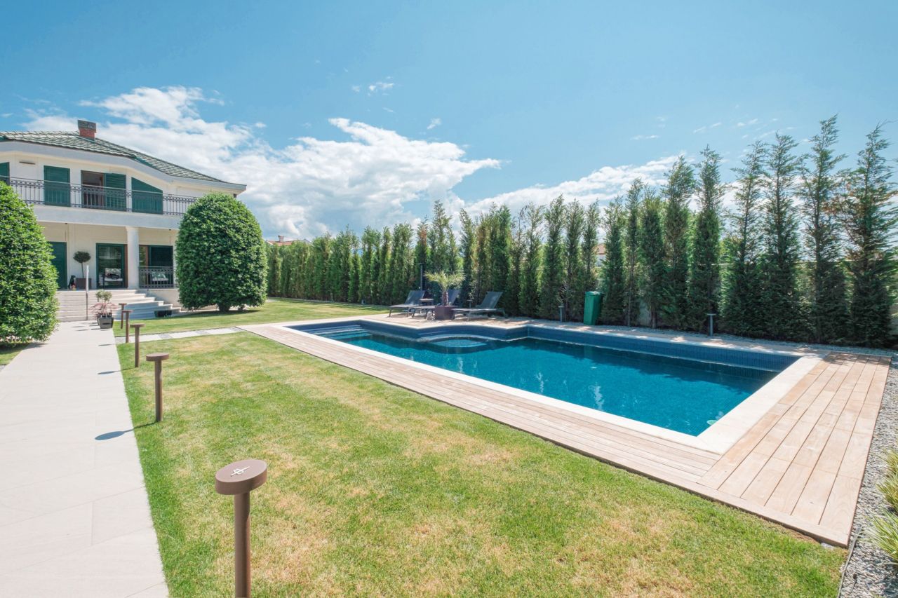 Вилла в Подгорице, Черногория, 498 м² - фото 3