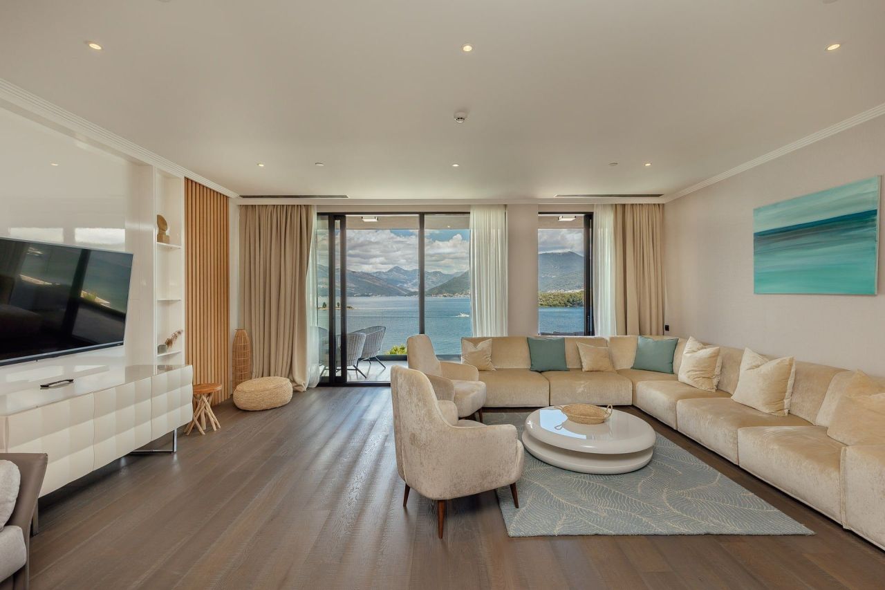 Апартаменты в Тивате, Черногория, 190 м² - фото 4