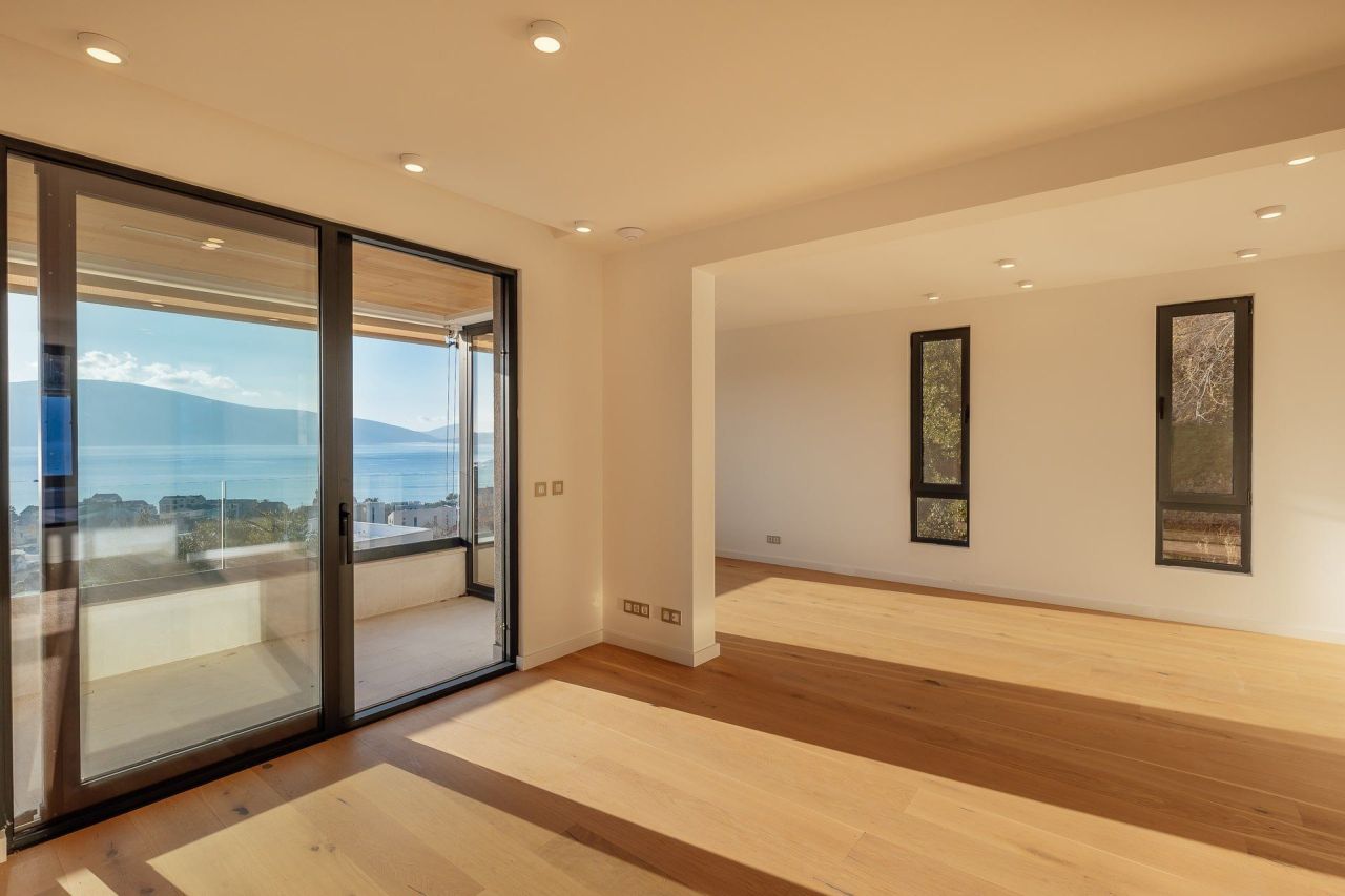 Апартаменты в Тивате, Черногория, 103 м² - фото 4