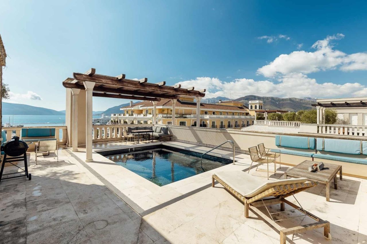 Апартаменты в Тивате, Черногория, 357 м² - фото 5