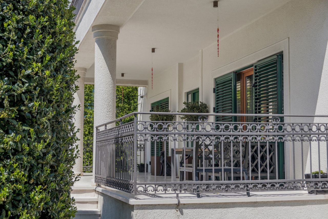 Вилла в Подгорице, Черногория, 498 м² - фото 5