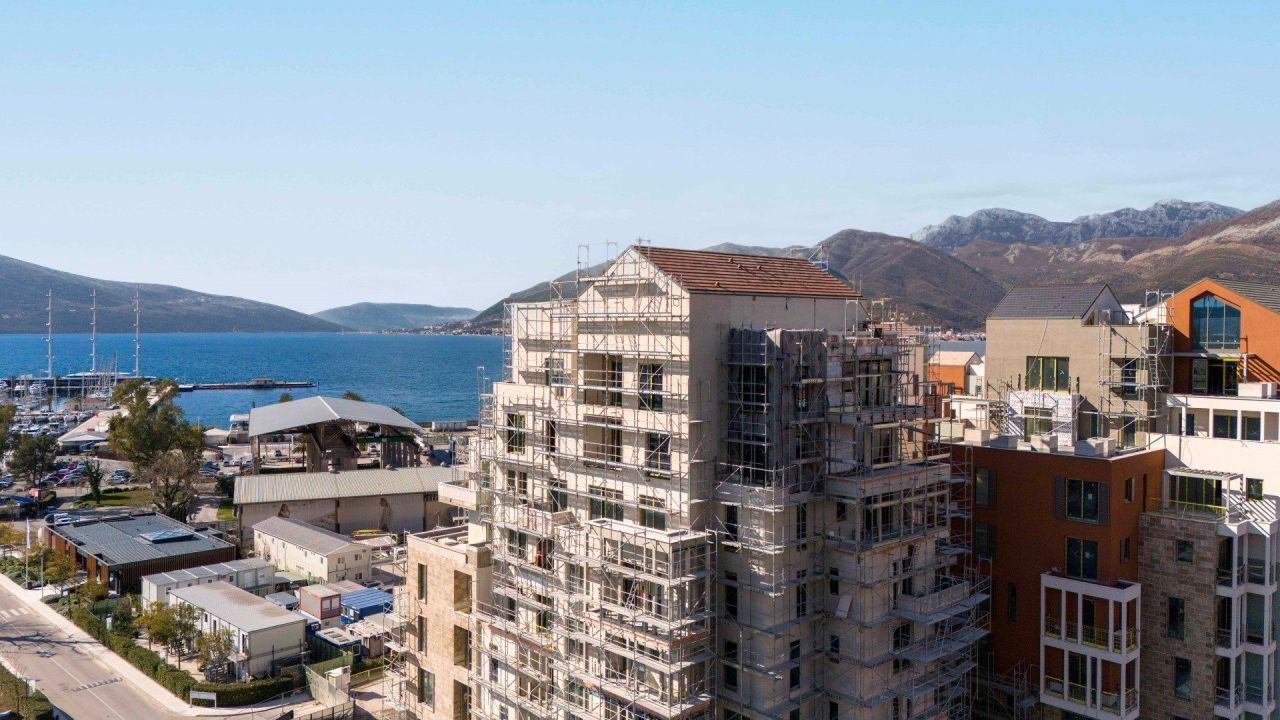 Апартаменты в Тивате, Черногория, 102 м² - фото 5