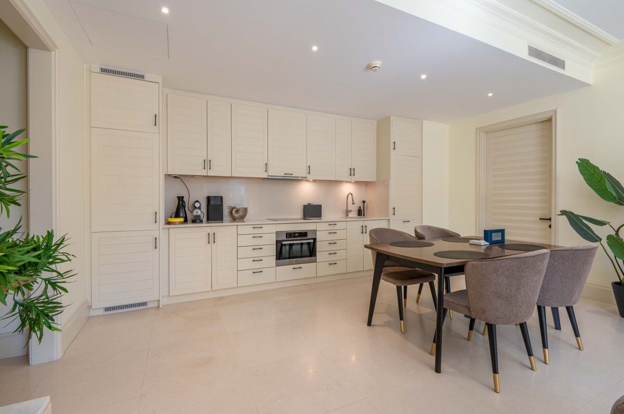 Апартаменты в Тивате, Черногория, 121 м² - фото 5