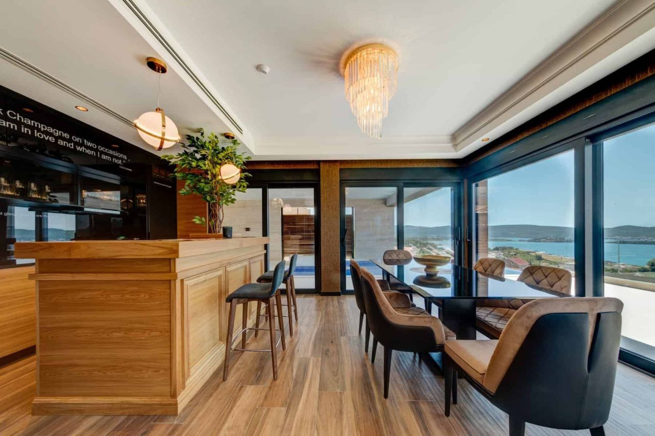 Вилла в Тивате, Черногория, 311 м² - фото 5