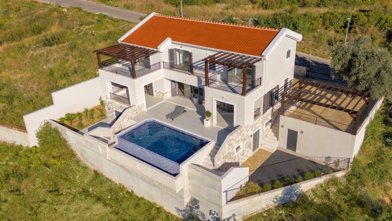 Вилла в Близикуче, Черногория, 420 м² - фото 5