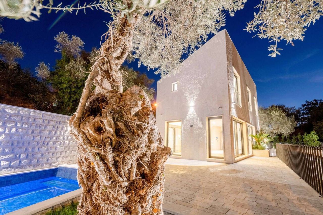 Дом в Будве, Черногория, 240 м² - фото 6