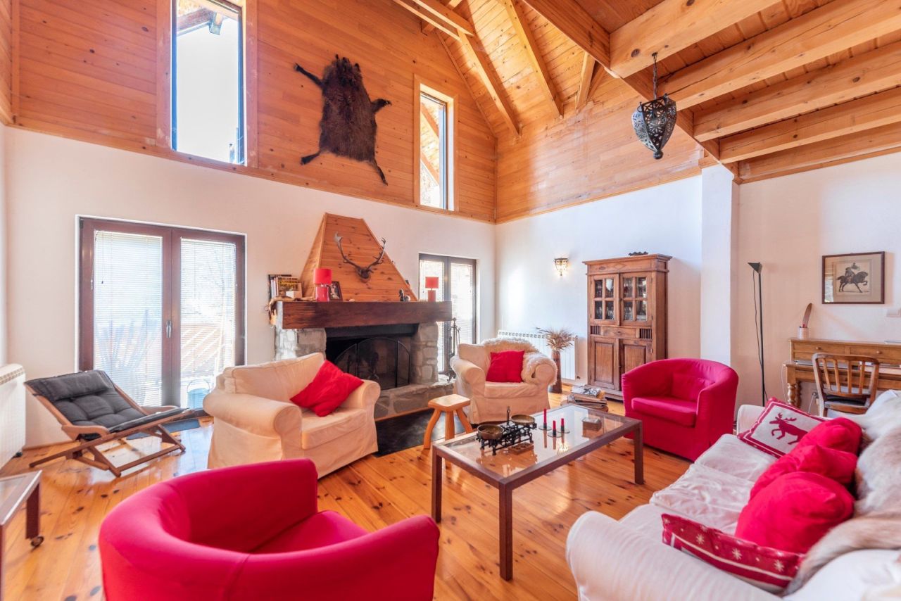 Дом в Подгорице, Черногория, 550 м² - фото 7