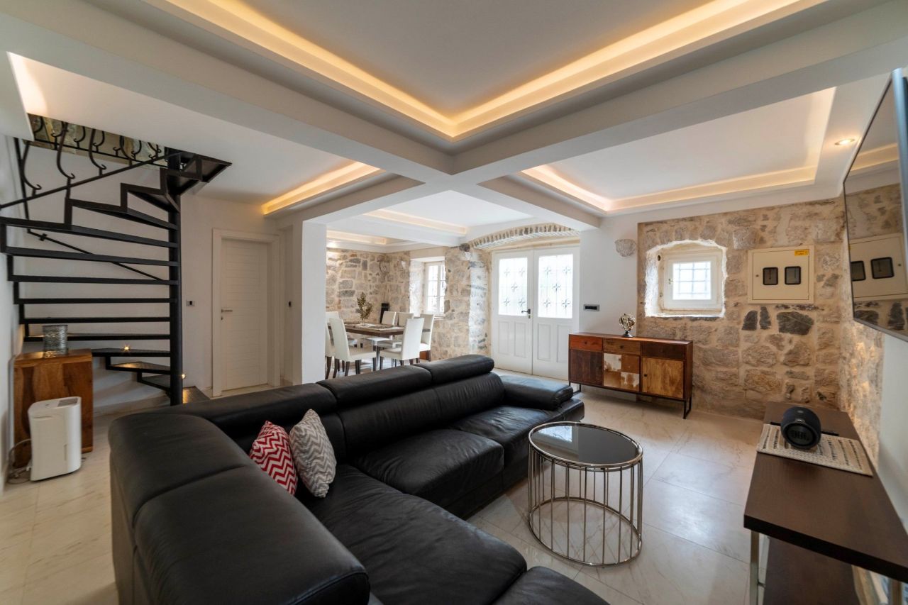 Дом в Перасте, Черногория, 160 м² - фото 7