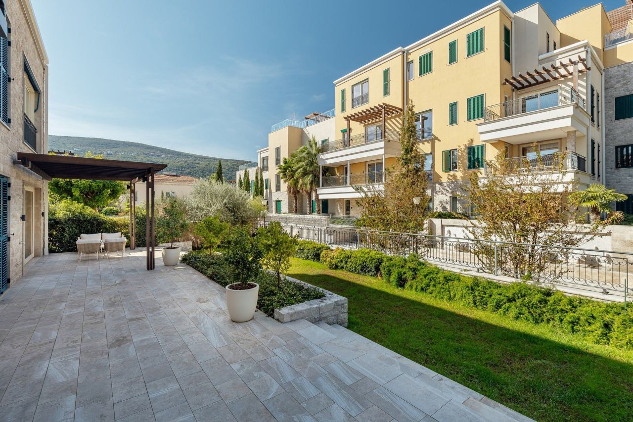 Апартаменты в Херцег-Нови, Черногория, 275 м² - фото 7