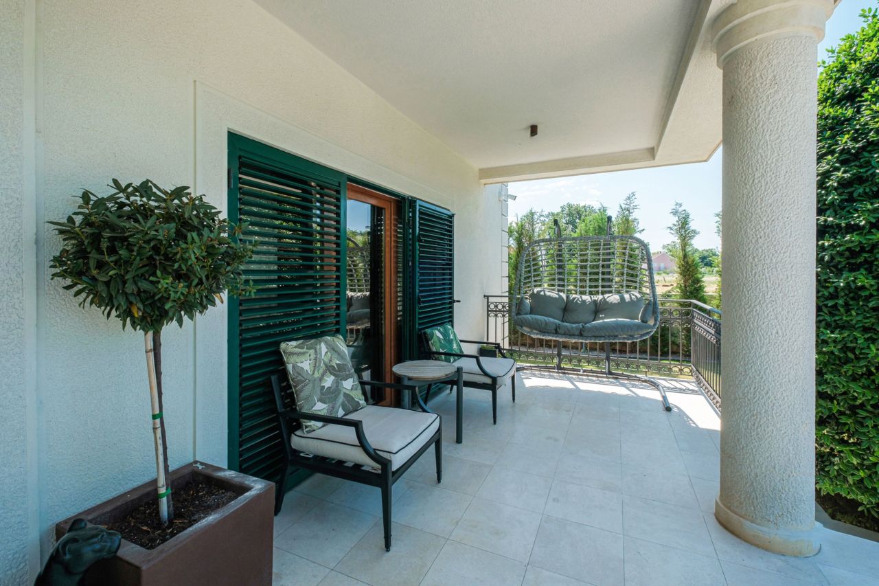 Вилла в Подгорице, Черногория, 498 м² - фото 7