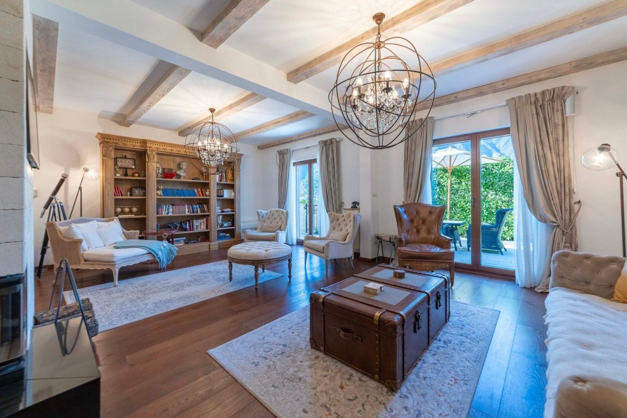 Вилла в Доброте, Черногория, 193 м² - фото 7