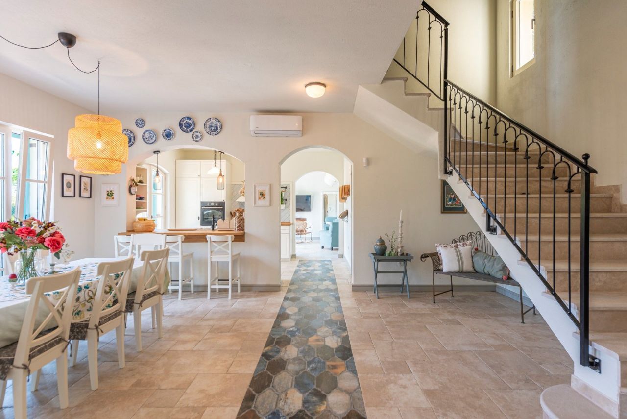 Вилла в Баошичах, Черногория, 198 м² - фото 8