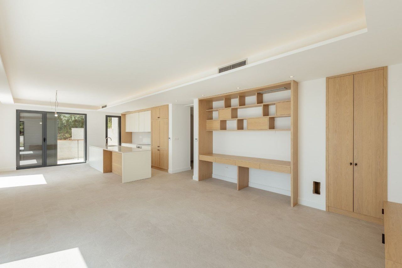 Вилла в Близикуче, Черногория, 250 м² - фото 9