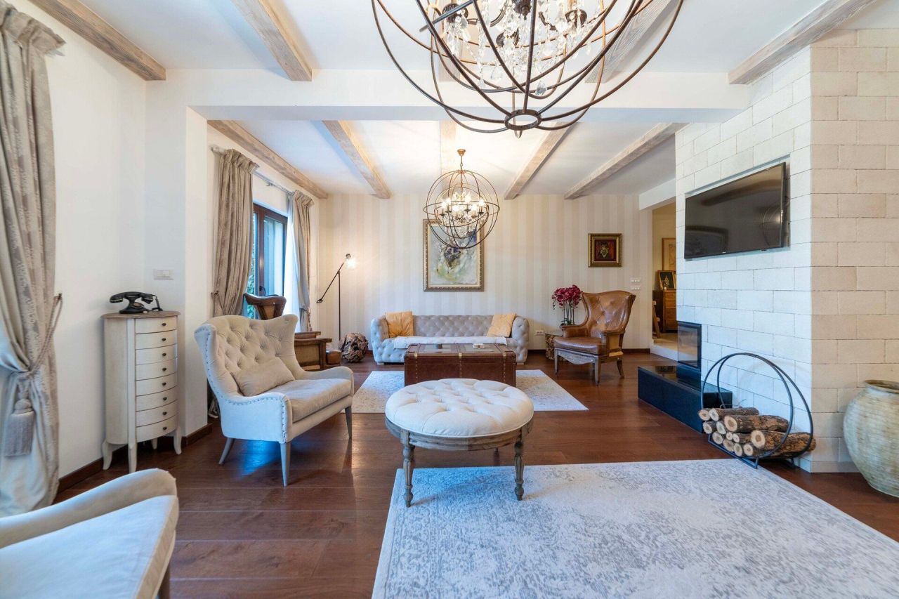 Вилла в Доброте, Черногория, 193 м² - фото 9