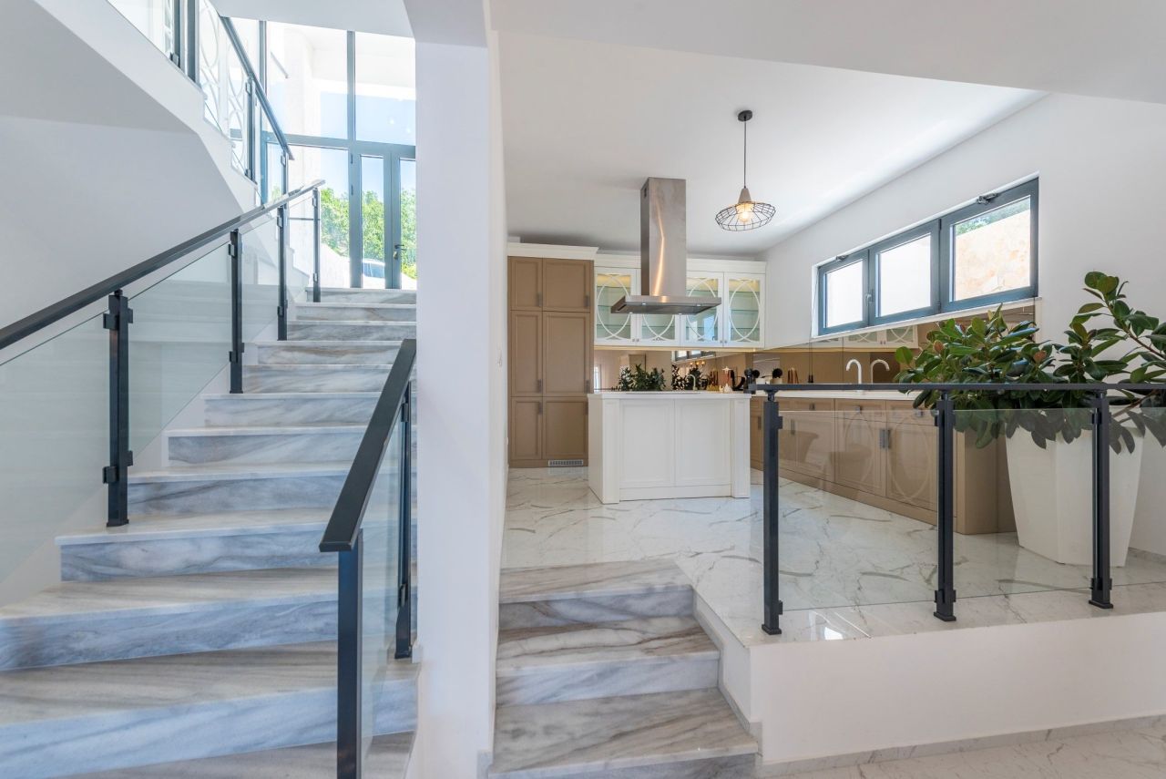 Дом в Утехе, Черногория, 360 м² - фото 9