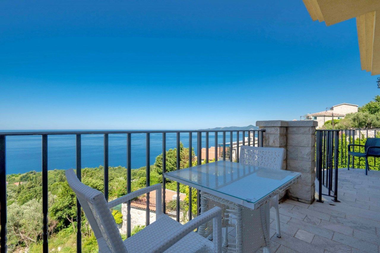 Вилла в Режевичах, Черногория, 317 м² - фото 9