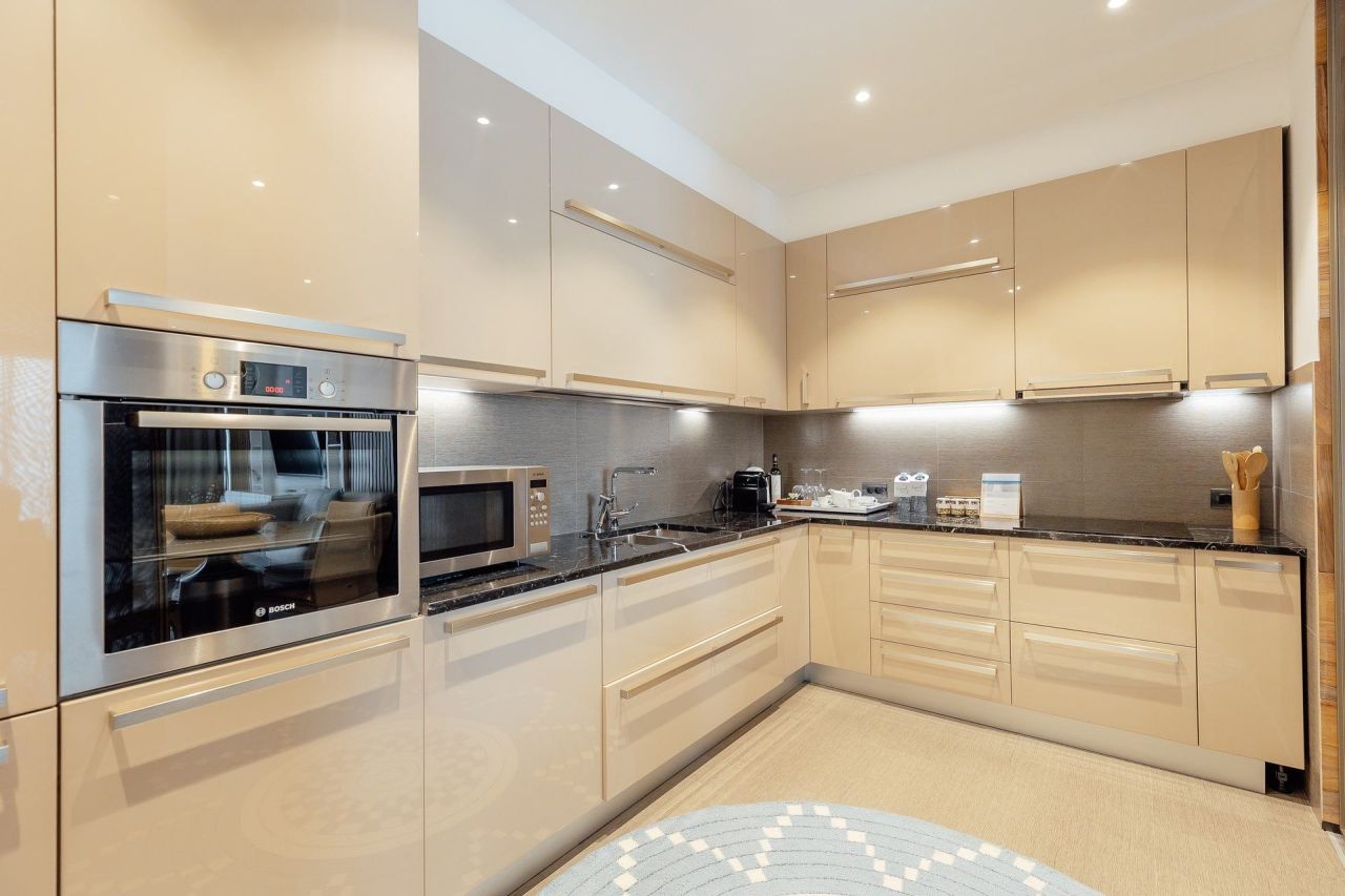 Апартаменты в Тивате, Черногория, 190 м² - фото 9