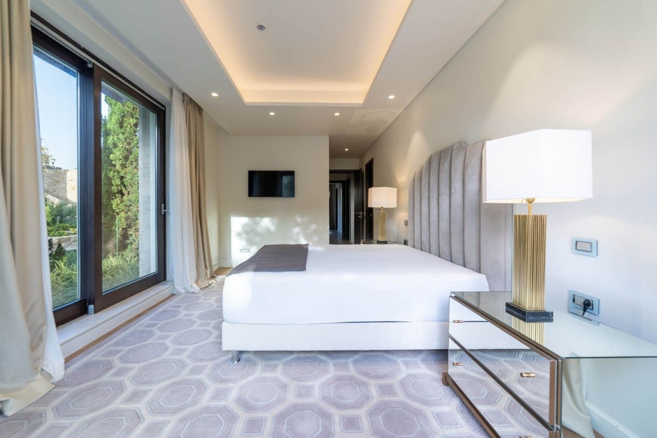 Апартаменты в Херцег-Нови, Черногория, 179 м² - фото 10