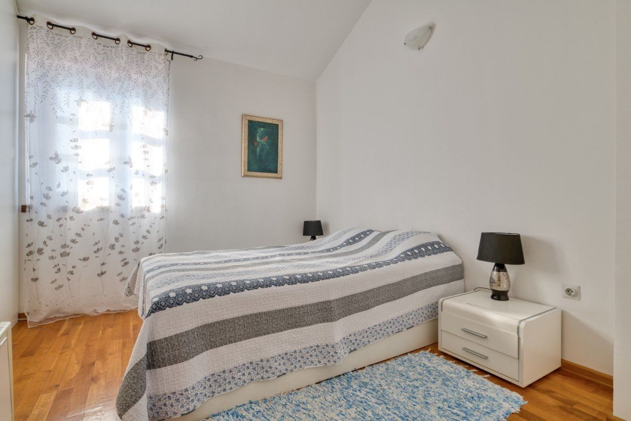 Вилла в Режевичах, Черногория, 311 м² - фото 10