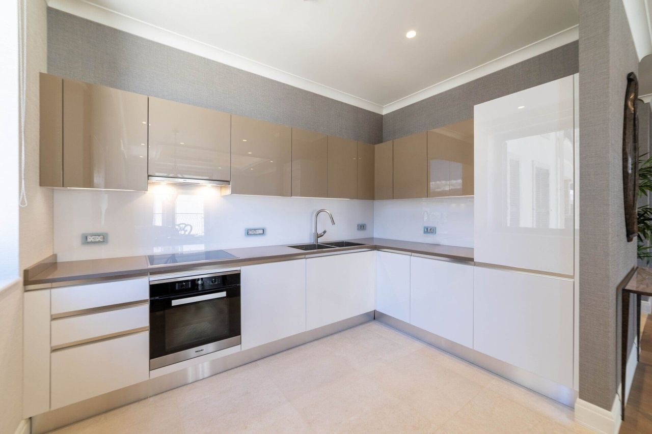 Апартаменты в Херцег-Нови, Черногория, 88 м² - фото 10