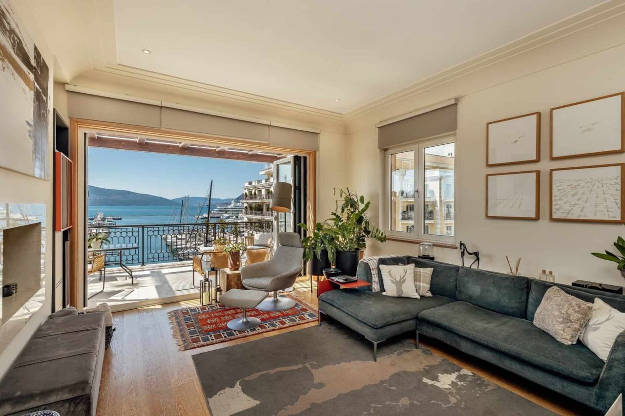 Апартаменты в Тивате, Черногория, 357 м² - фото 11