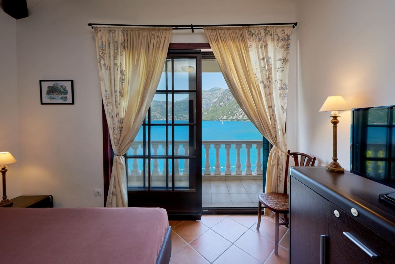 Вилла в Костанице, Черногория, 235 м² - фото 11