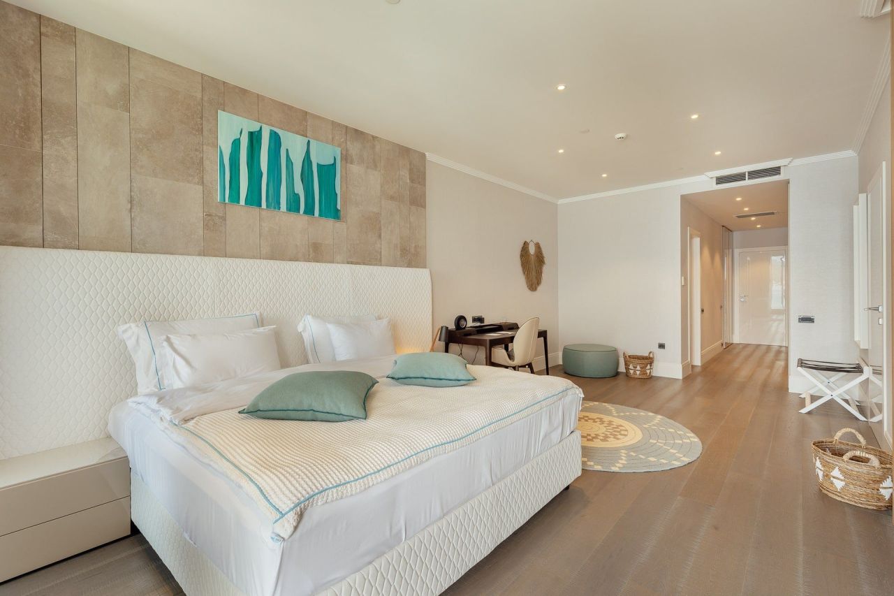 Апартаменты в Тивате, Черногория, 190 м² - фото 12