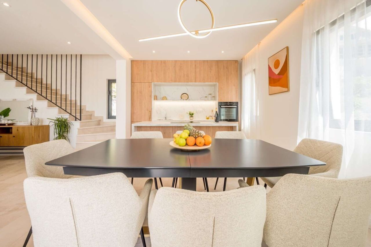 Дом в Тивате, Черногория, 250 м² - фото 13