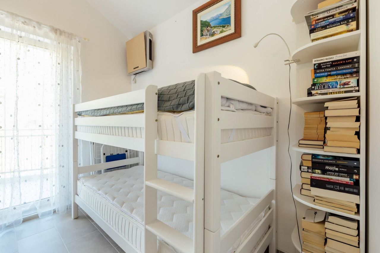 Апартаменты в Херцег-Нови, Черногория, 172 м² - фото 13