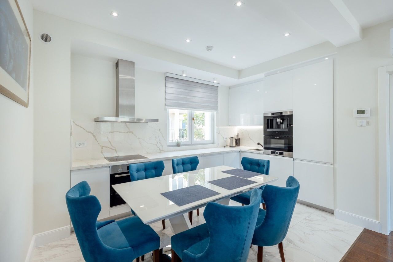 Апартаменты в Херцег-Нови, Черногория, 134 м² - фото 13