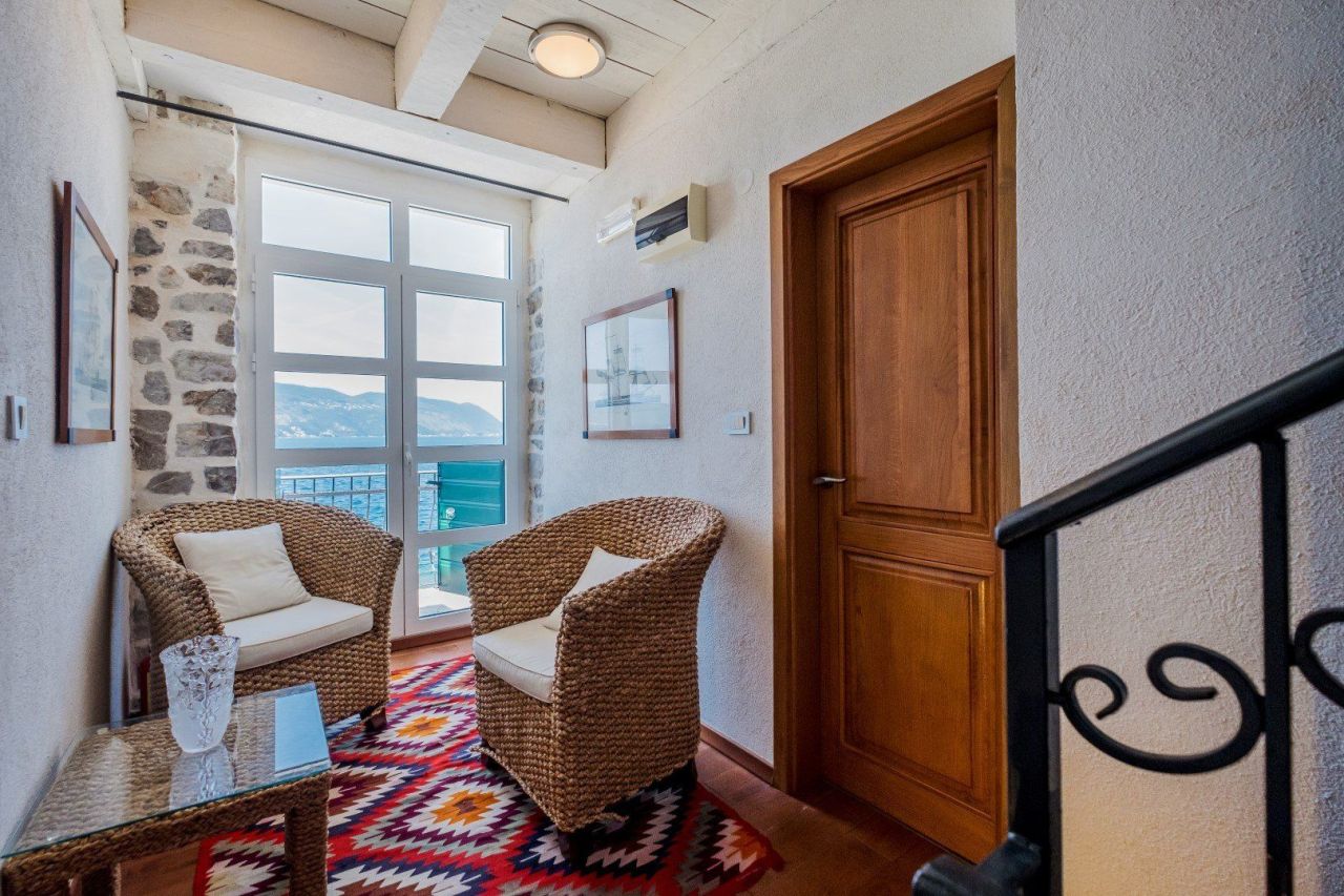 Вилла в Розе, Черногория, 220 м² - фото 13