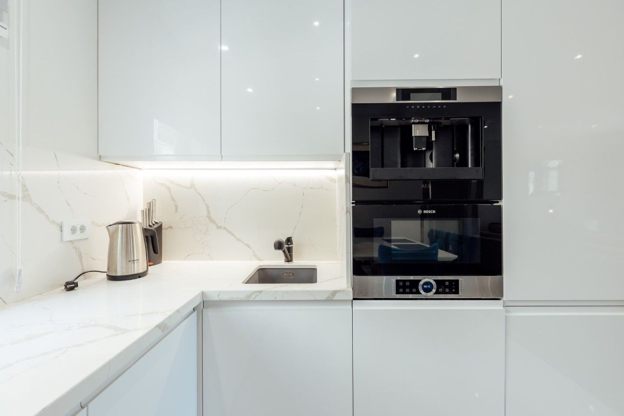 Апартаменты в Херцег-Нови, Черногория, 134 м² - фото 14