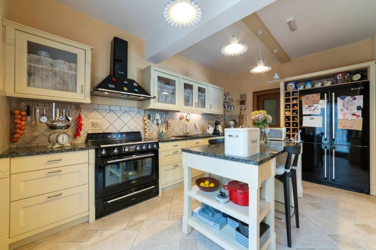 Дом в Доброте, Черногория, 507 м² - фото 14