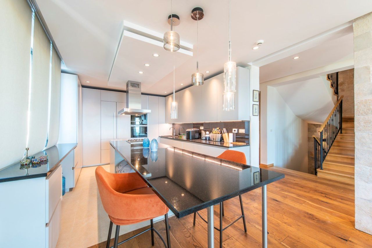 Вилла в Близикуче, Черногория, 496 м² - фото 14