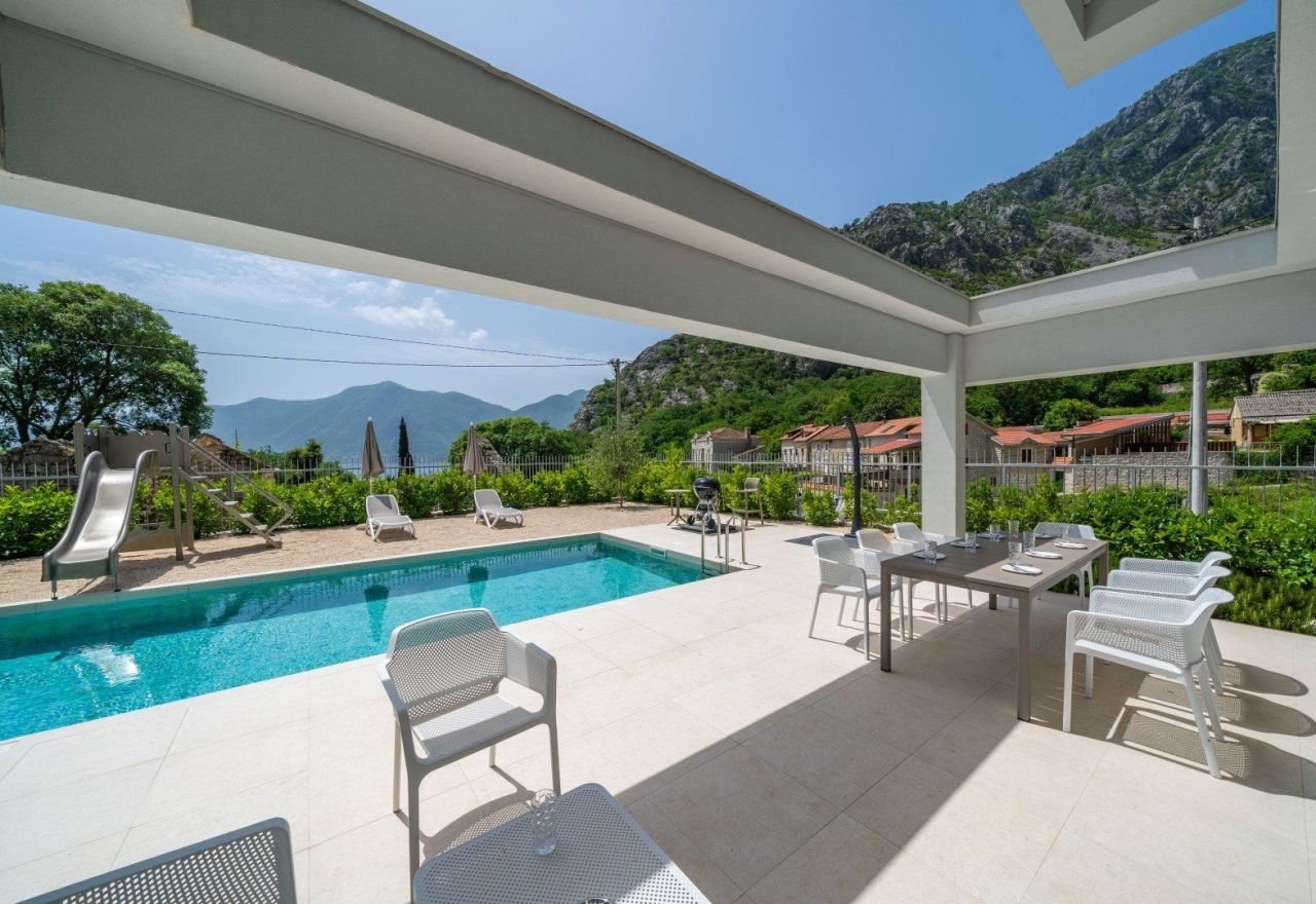 Дом в Ораховаце, Черногория, 250 м² - фото 14