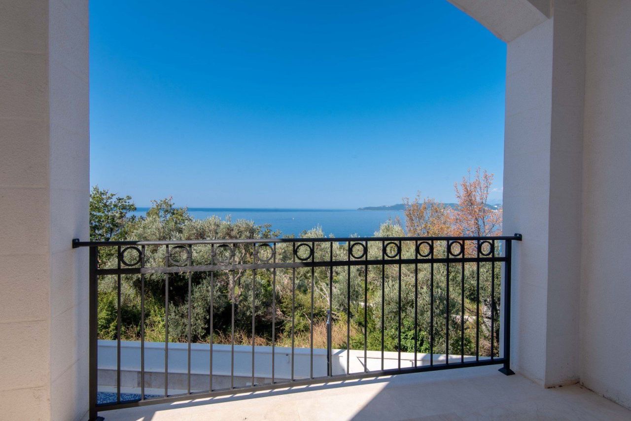 Апартаменты в Будве, Черногория, 55 м² - фото 15