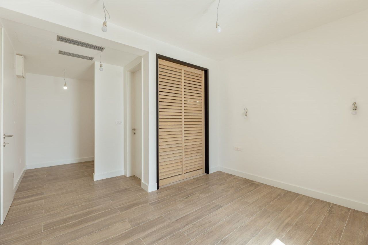 Вилла в Близикуче, Черногория, 250 м² - фото 15