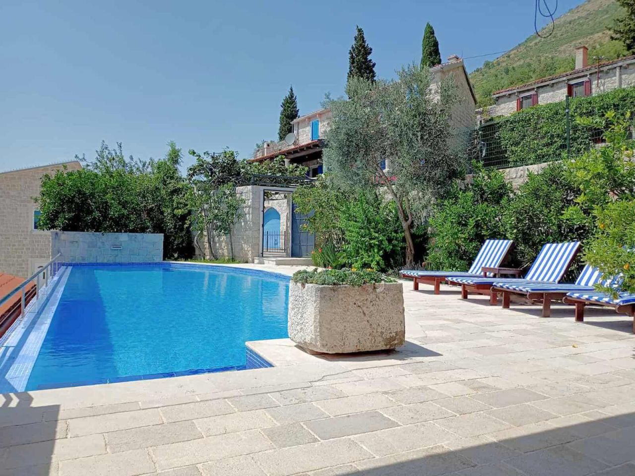 Вилла в Режевичах, Черногория, 311 м² - фото 15