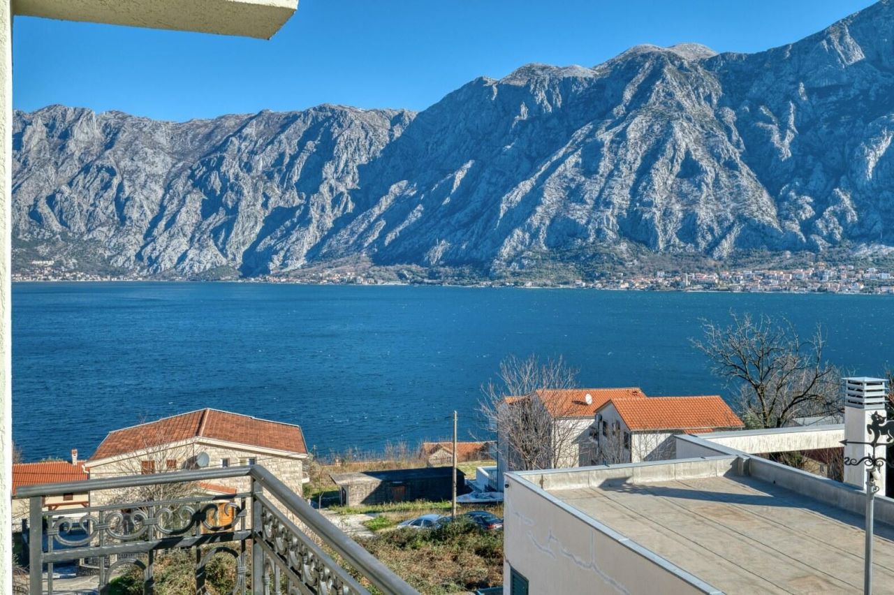 Квартира в Прчани, Черногория, 121 м² - фото 3