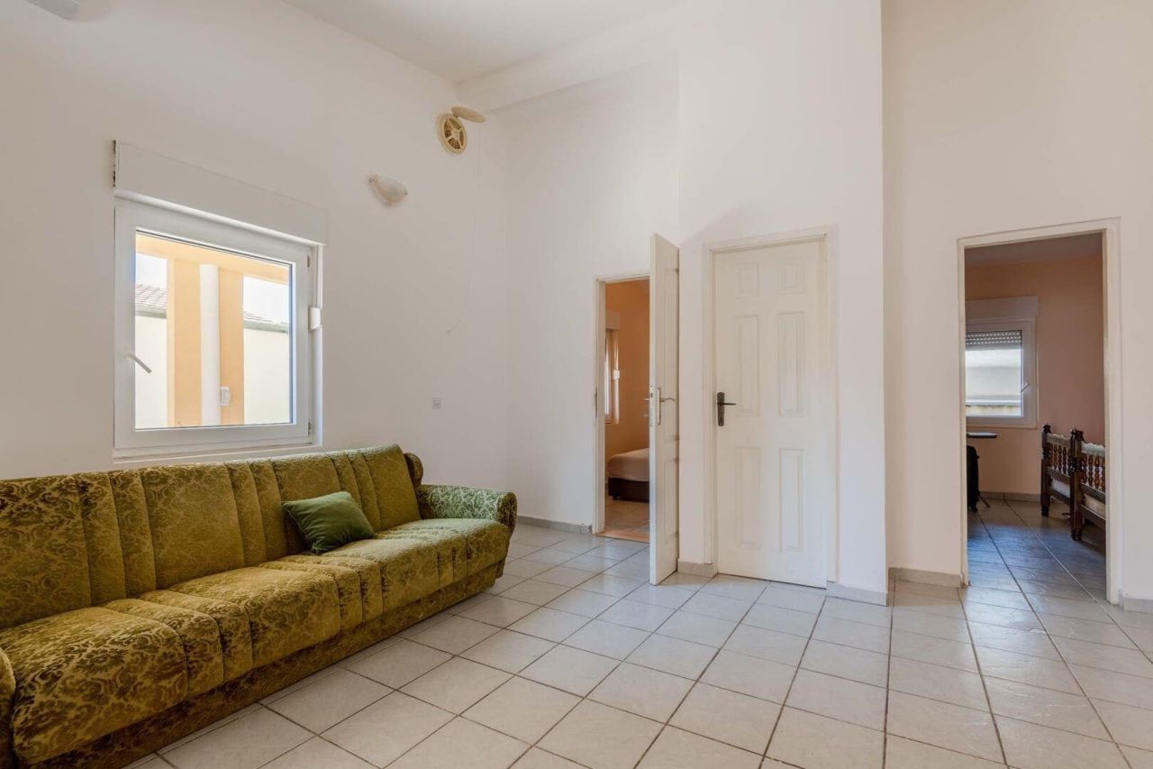 Дом в Баре, Черногория, 195 м² - фото 4