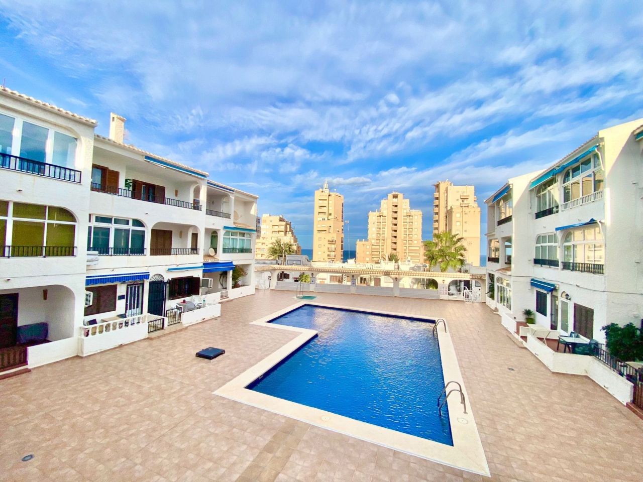 Апартаменты в Торревьехе, Испания, 40 м² - фото 1