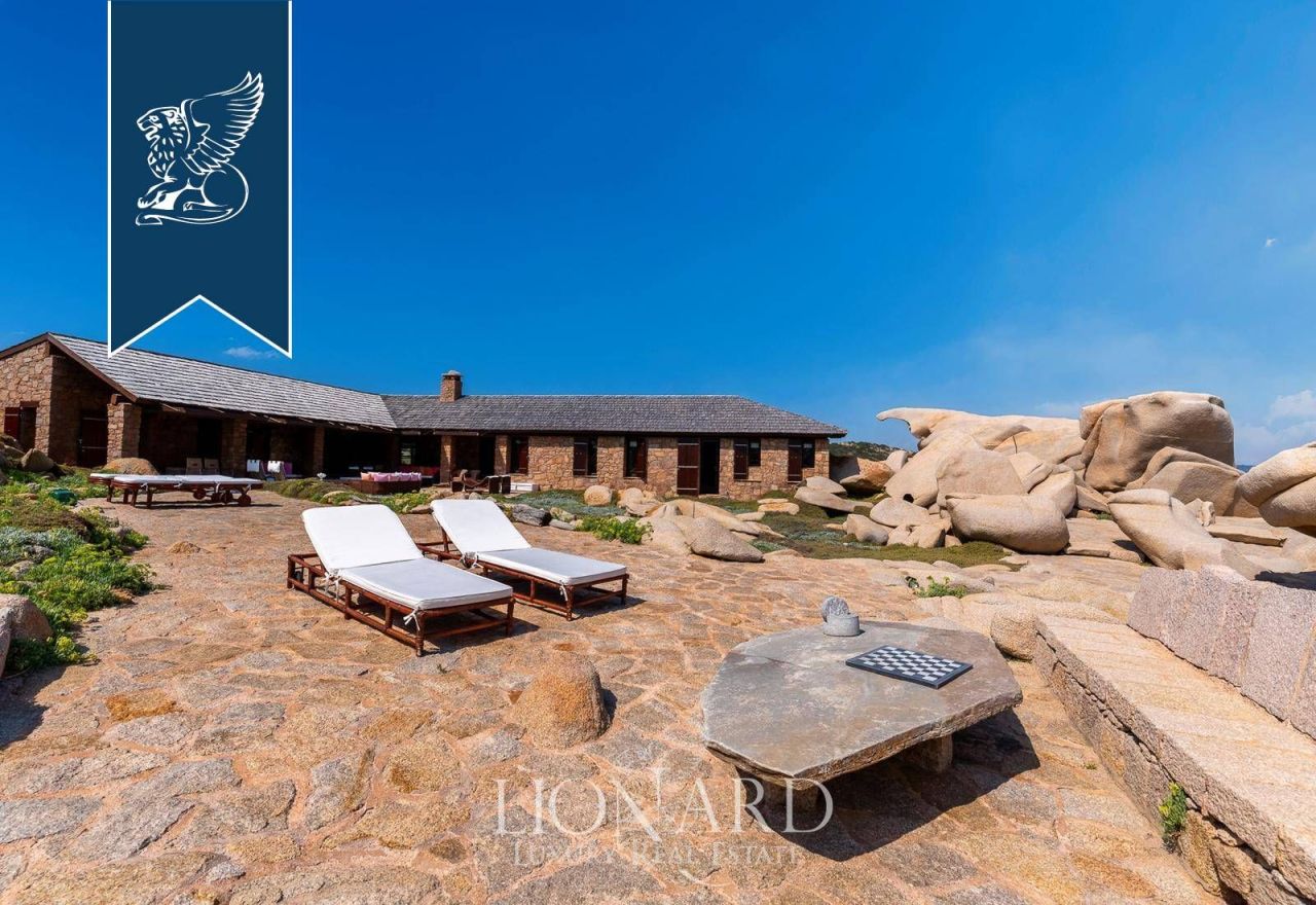 Вилла в Сассари, Италия, 250 м² - фото 11