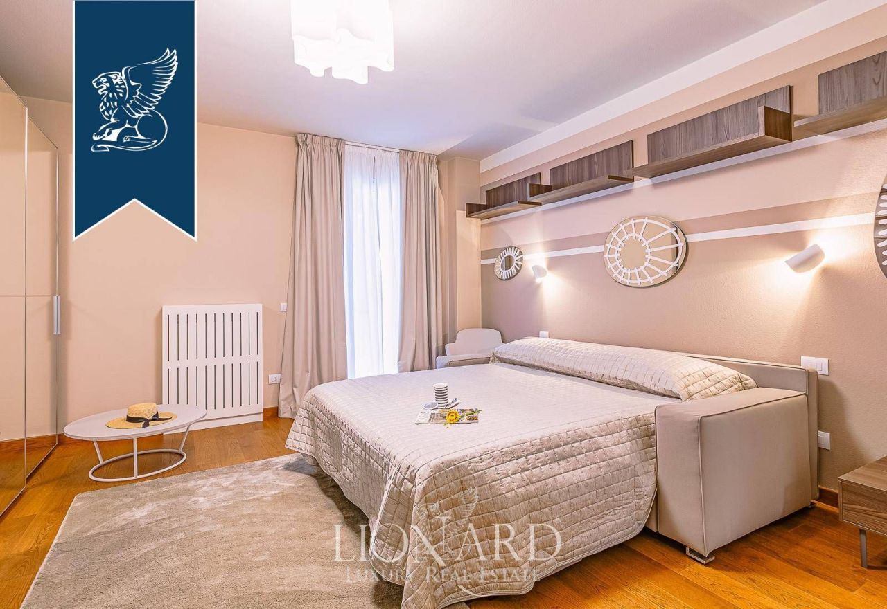 Вилла в Сан-Винченцо, Италия, 837 м² - фото 13