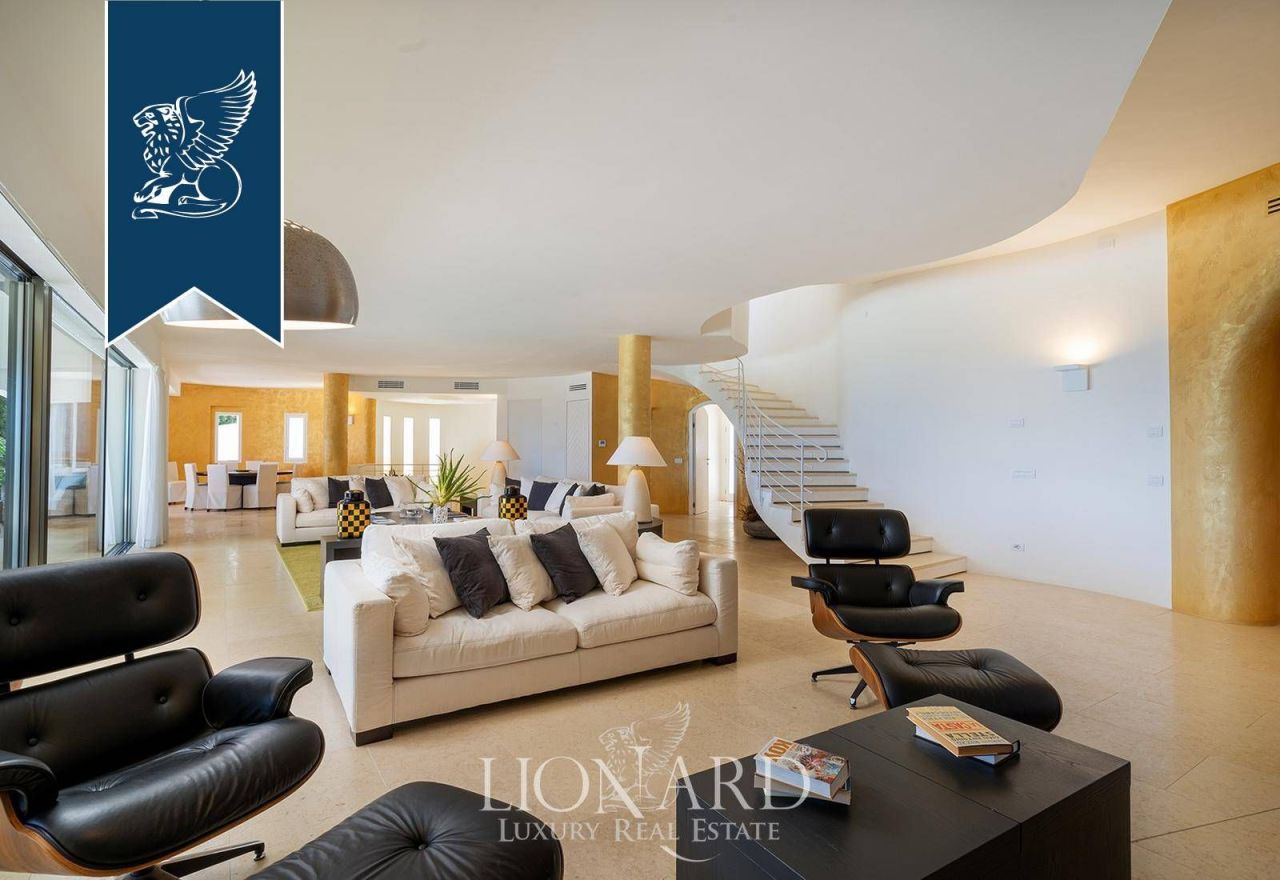 Вилла в Порто Черво, Италия, 770 м² - фото 15