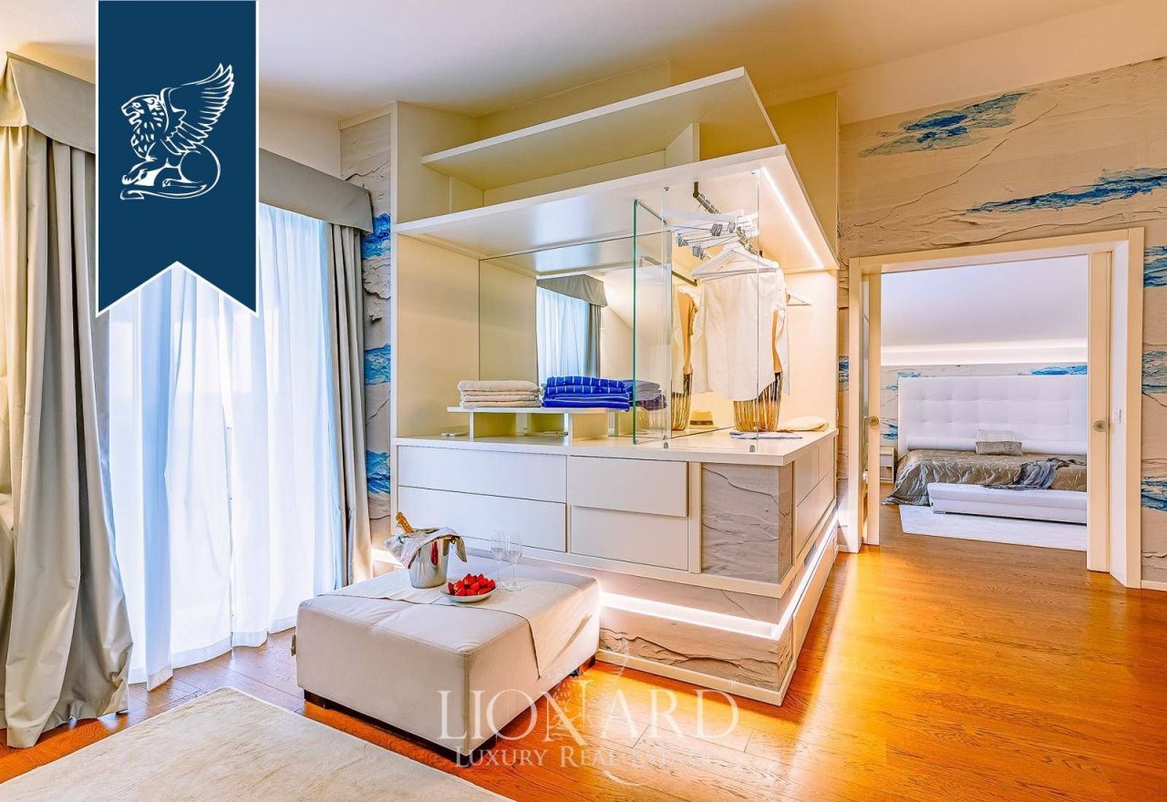 Вилла в Сан-Винченцо, Италия, 837 м² - фото 16