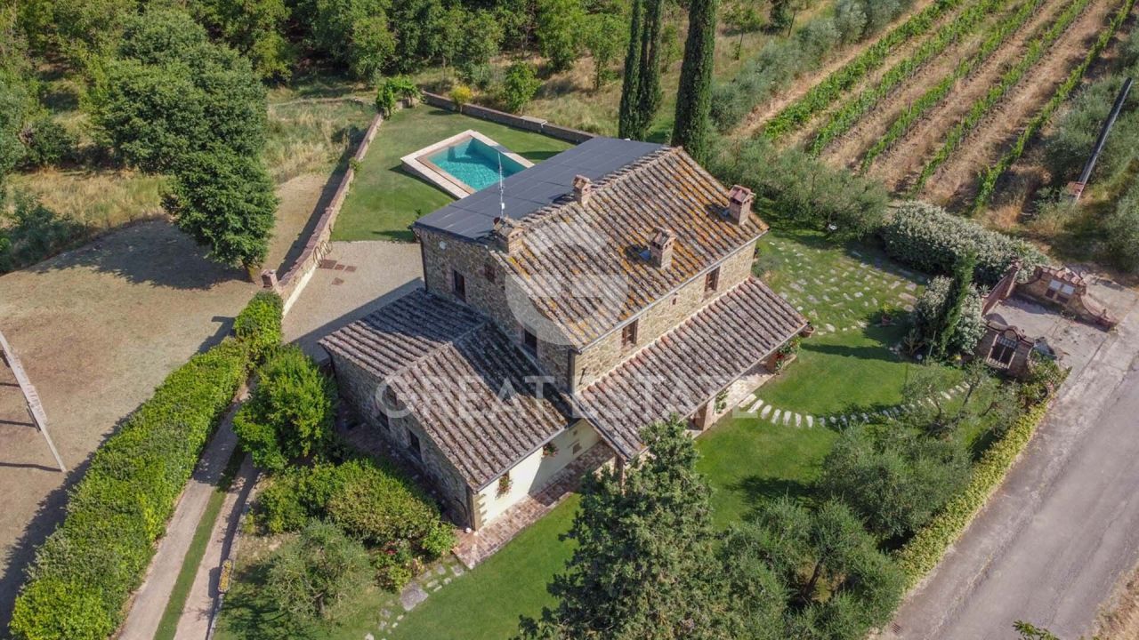 Дом в Фояно-делла-Кьяне, Италия, 325.2 м² - фото 2